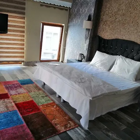 Memo's Four Hotell
