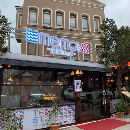 Отель Memo's Four 3*